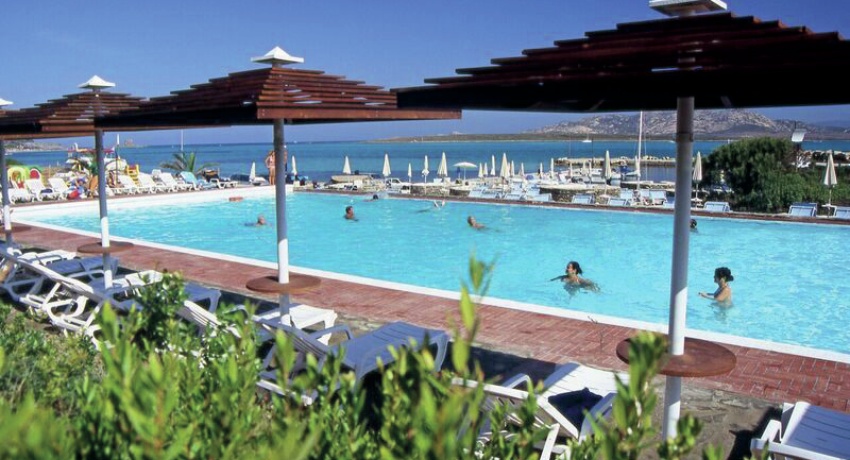 Ancora Pool - Unahotels Clubhotel Ancora